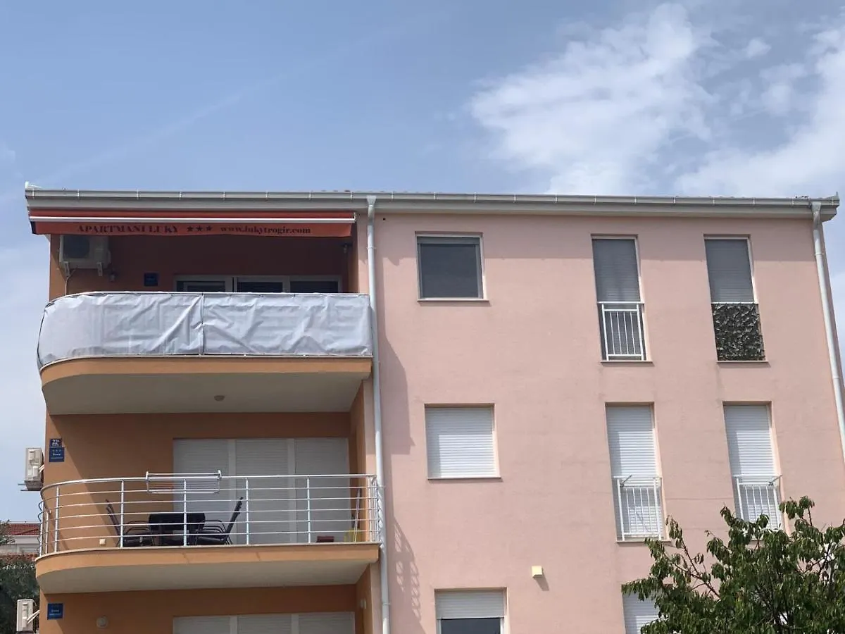 Appartamento Exclusive Penthouse On 100 Square Only 70 M From The Sea Traù 0*,  Croazia